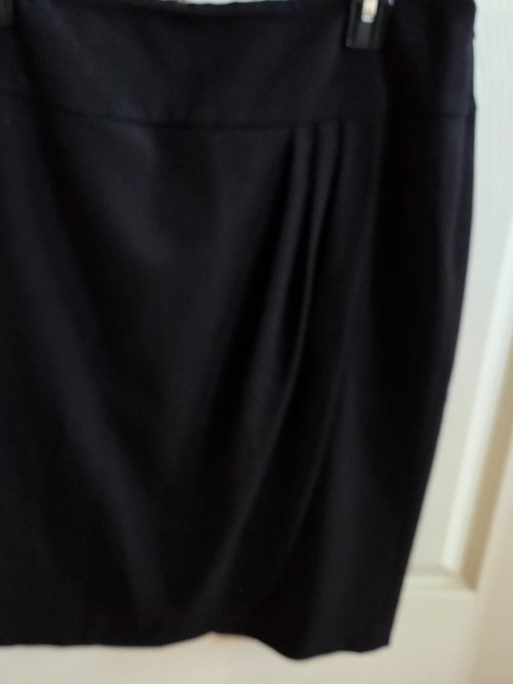 Apt 9 Women's BLACK 24" Skirt size 8 Side Zip
